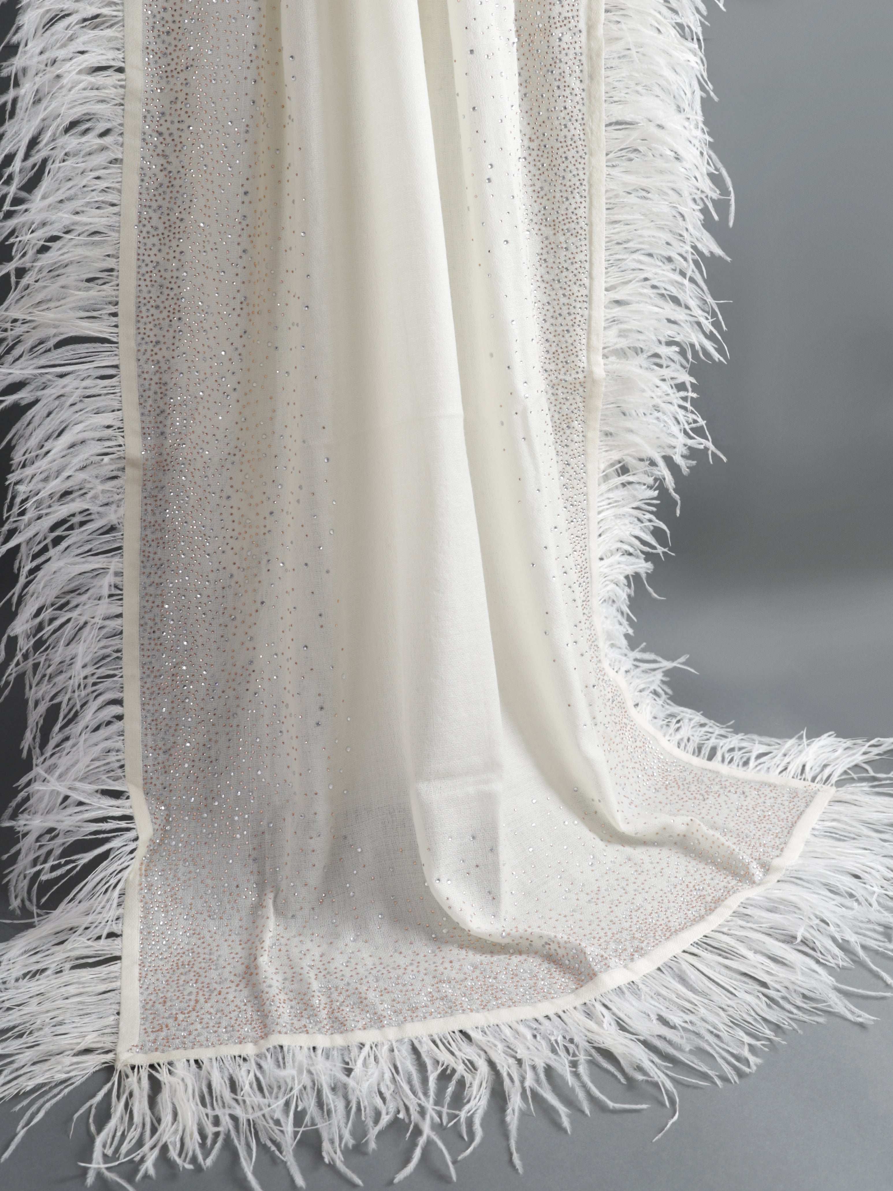 4 Sided Crystal Spray With Feathers